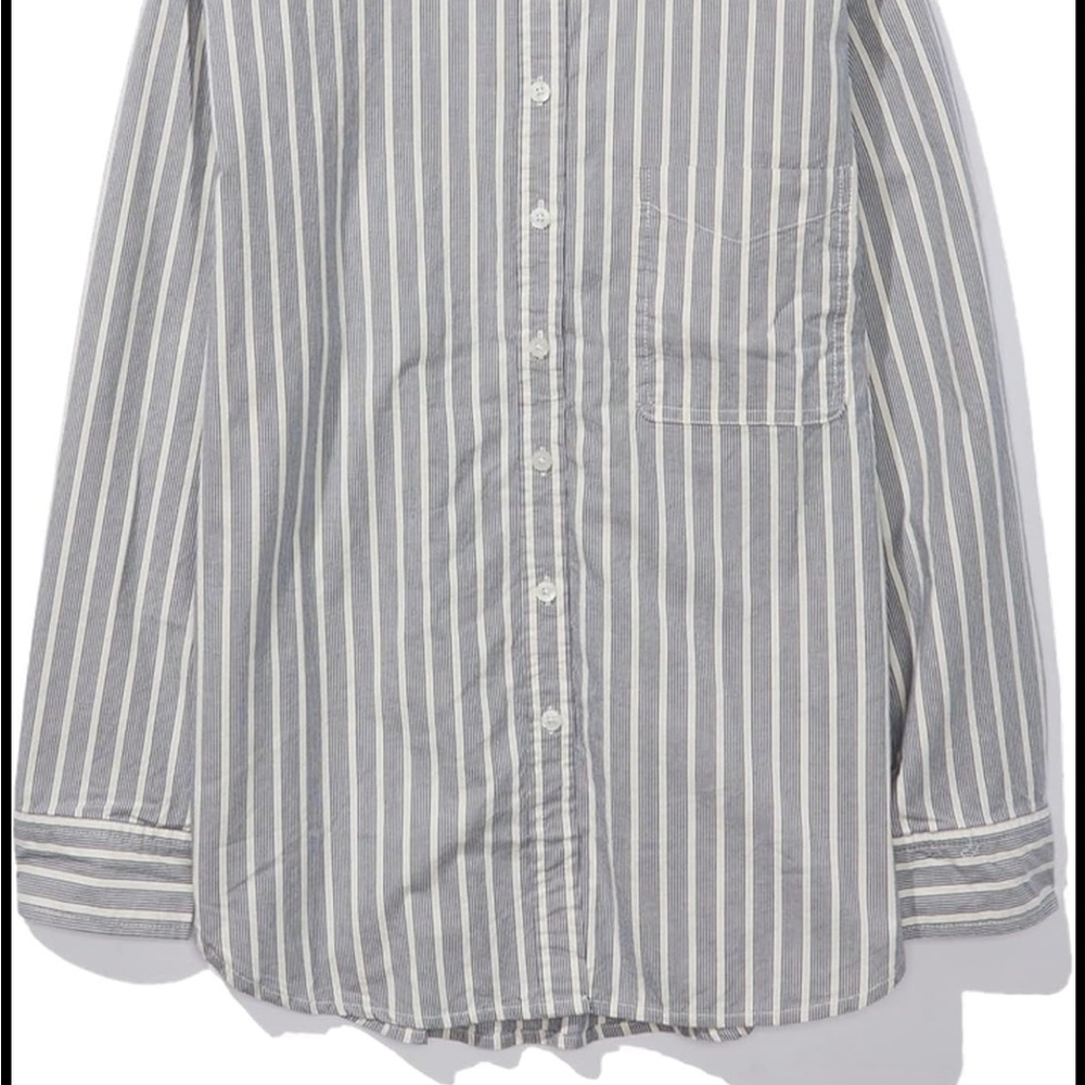 American Eagle Outfitters Gray and White Striped Shirt